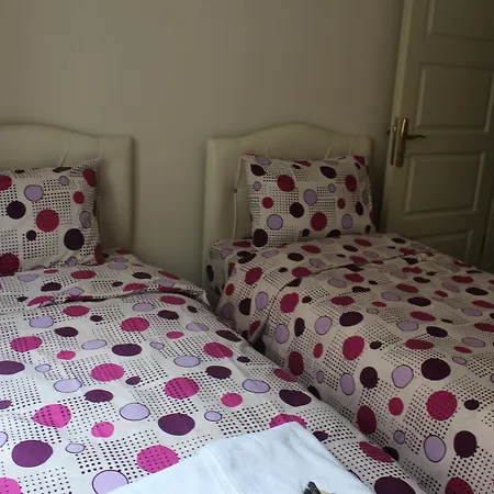 Apartment Rahal Vip 1 *