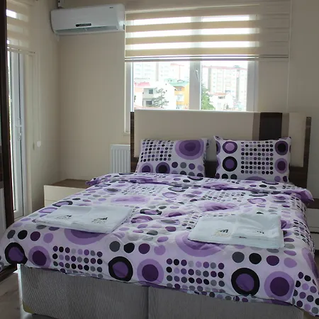 Apartment Rahal Vip 1 *